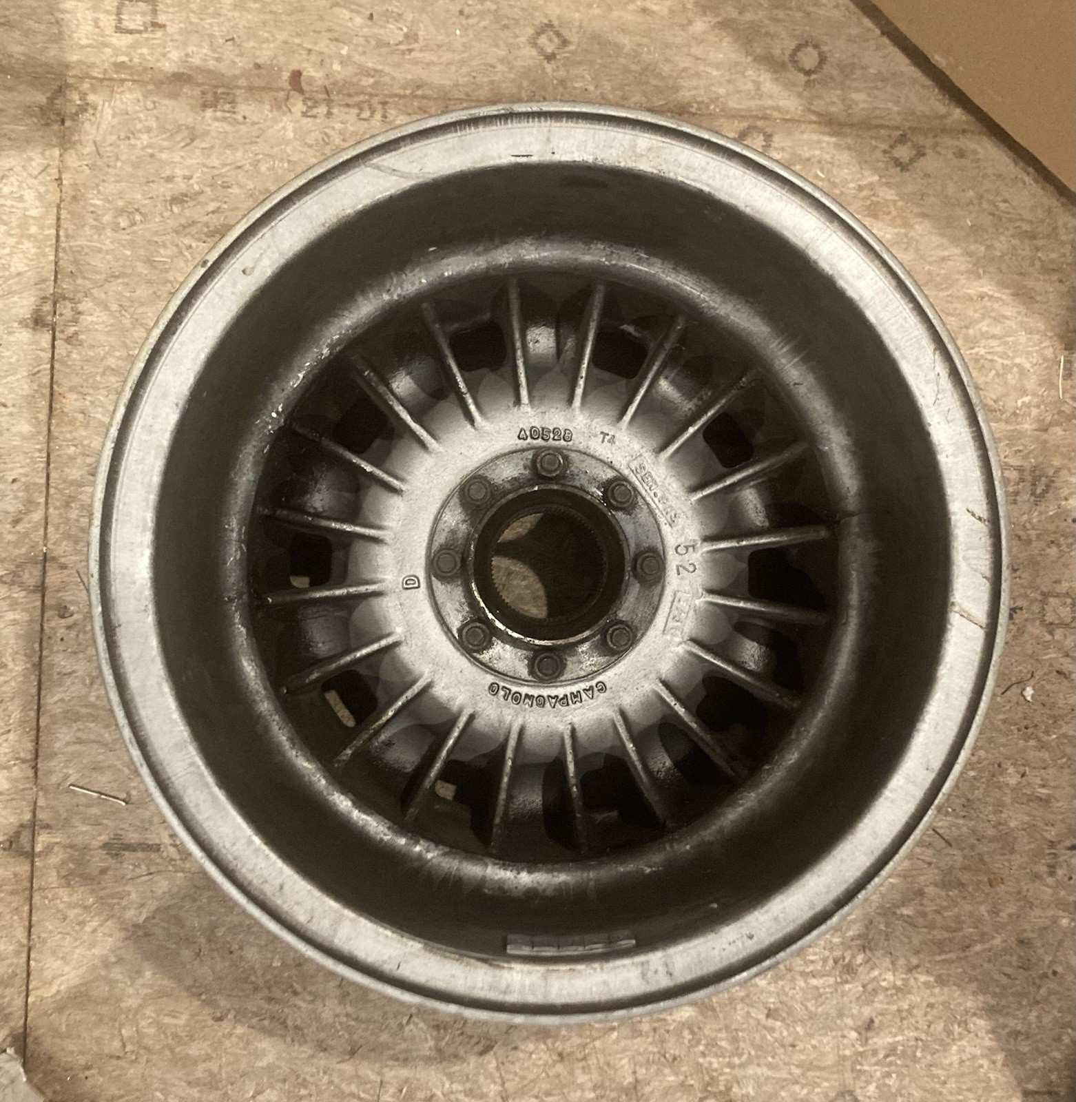 Ferrari Campagnolo Alloy Wheel OEM Original from 365GT 2+2   40528  15x7.5