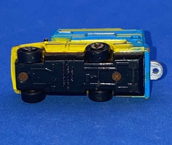 Camioneta pickup cámper micro máquinas vintage luces amarillas Galoob 1990 Foto 4 de 4