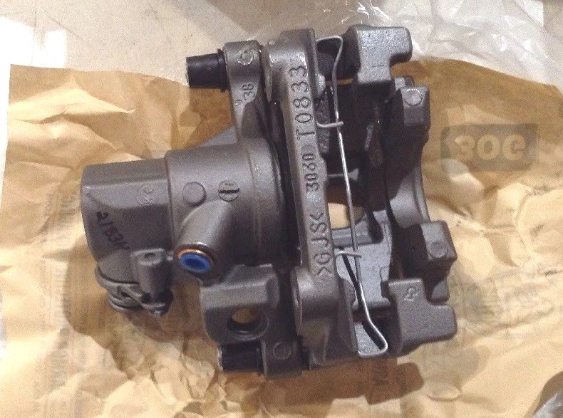 PINZAS DE FRENO TRASERAS SEMICARGADAS CAMBRO Y SOPORTE FORD TRUCK MAZDA C-MAX ESCAPE Foto 2 de 4