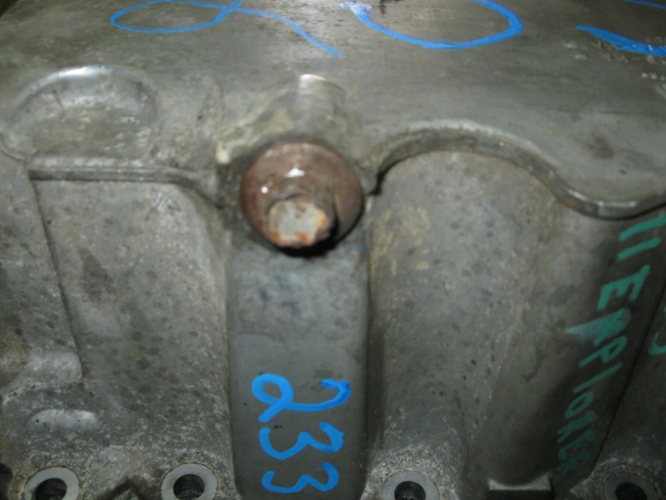 2011-2012 FORD EXPLORER, EDGE, LINCOLN MKX OIL PAN *3.5L* *3.7L* OEM - Image 3 of 4