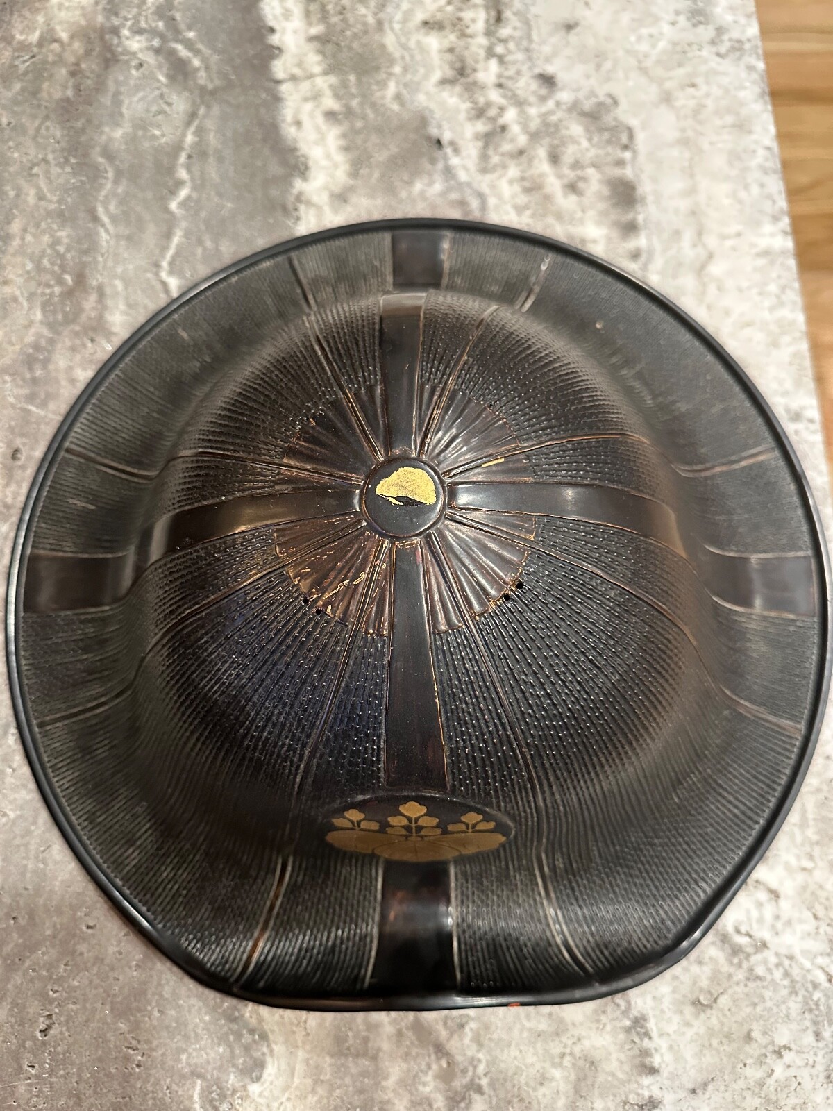 Japanese Jingasa Kabuto Lacquer Helmet -- Toyotomi Crest