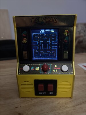 Mini Pac-man Handheld Arcade Classics Game Pacman Machine 2020 Bandai Namco