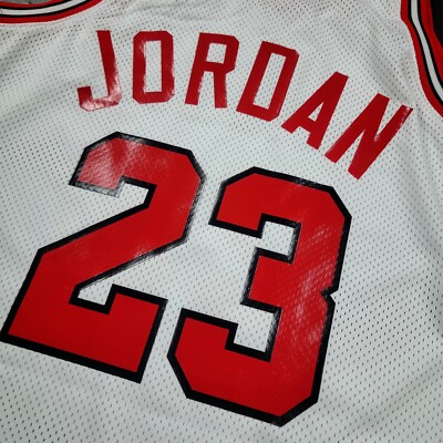 100% Authentic Michael Jordan Mitchell Ness 91 92 The Shrug Bulls