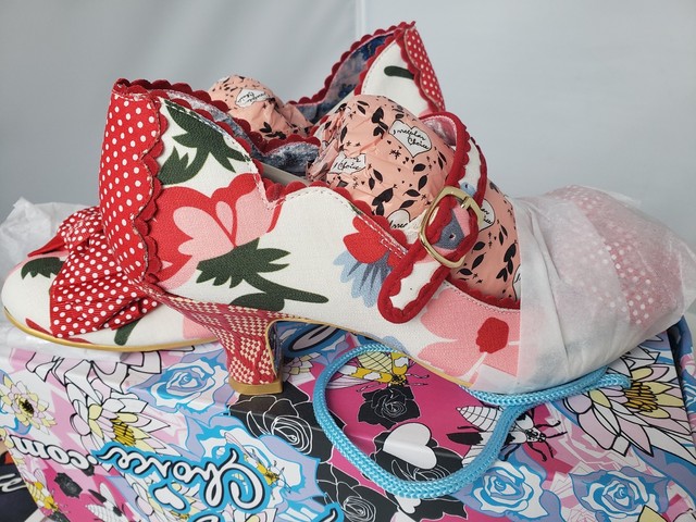 irregular choice nicely done black