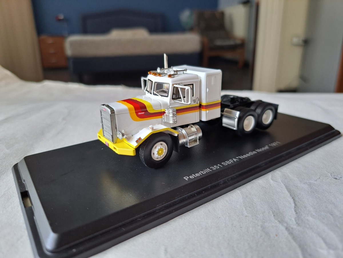 1/64 NEO SCALE MODELS PETERBILT 351 SBFA ''NEEDLE NOSE'' 1971