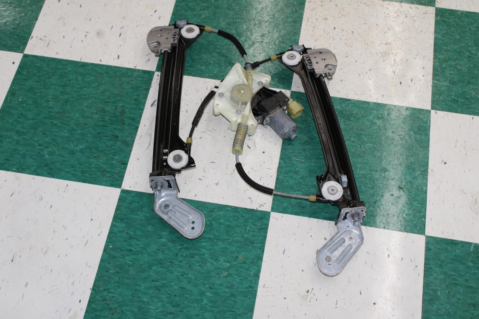 14-17 Ghibli Passenger RH Right Rear Back RR Power Window Regulator OE Factory