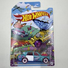 Hot Wheels Spring Series Time Attaxi 4/5