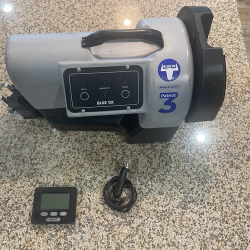 Blue Ox Patriot 3 BRK2019 Portable RV Towed Vehicle Braking System with Remote