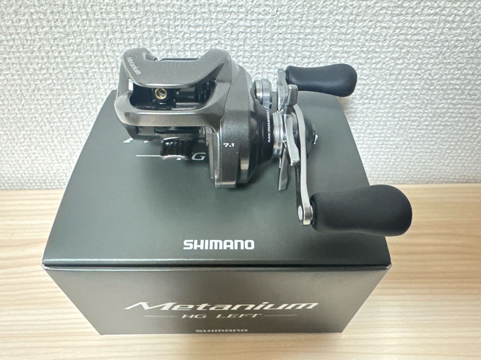 Baitcasting Reel 20 Metanium HG Left 7.1:1 Bass Fishing Reel IN BOX