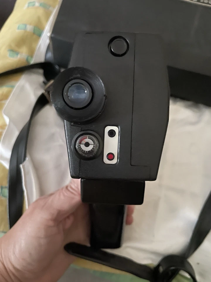 Revue Super-8 Kamera mit Koffer - Bild 3 von 4