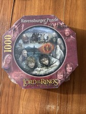 Image of Ravensburger Lord of the Rings the Two Towers Circular Puzzle 1000 Pieces