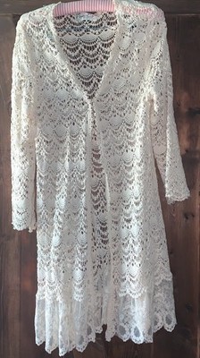 Lady Noie Top Coverup Crocheted Lace Hook Eye Closure Long Sleeve Cream Color