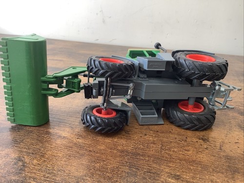 Siku 3551 Fendt Xylon Tractor 1/32 - Picture 7 of 9
