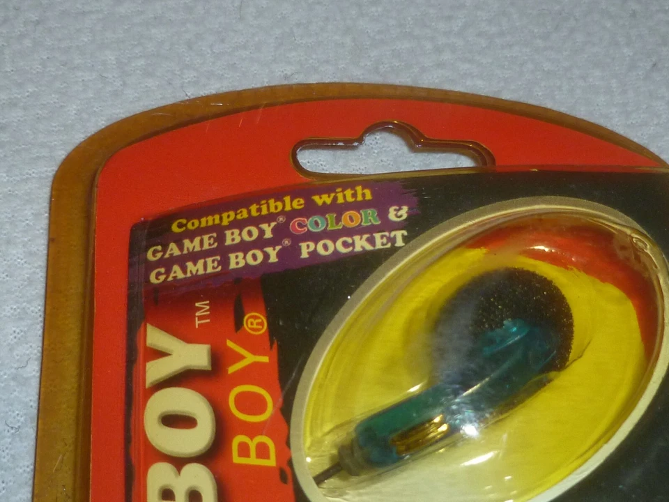 NEW PELICAN BOOM BOX BOY FM RADIO & EARBUDS FOR GAMEBOY COLOR POCKET SEALED - Image 4 of 4
