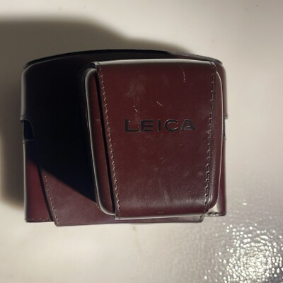 LEICA LEATHER SLR CAMERA EVER READY HARD CASE EXCELLENT CONDITION BURGENDY COLOR