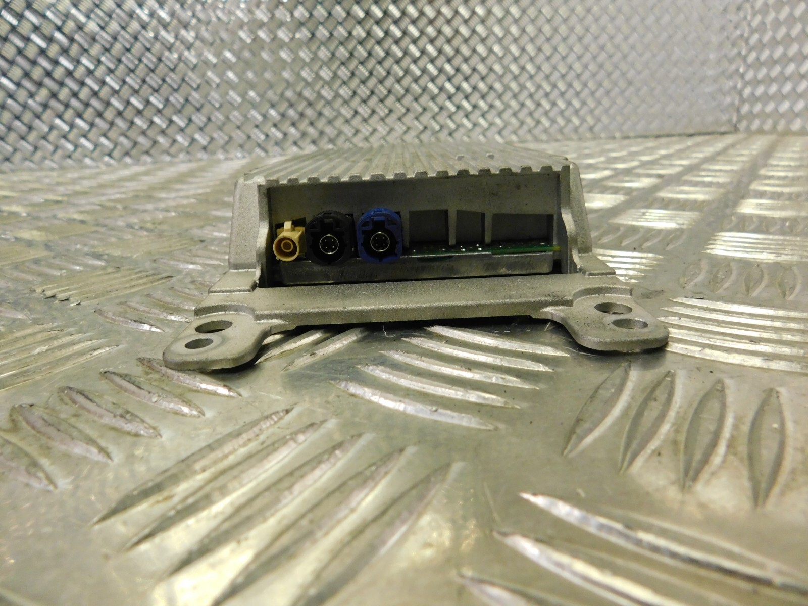 9257150 Bmw 5 Series F10 F11 Handsfree Bluetooth Control Module