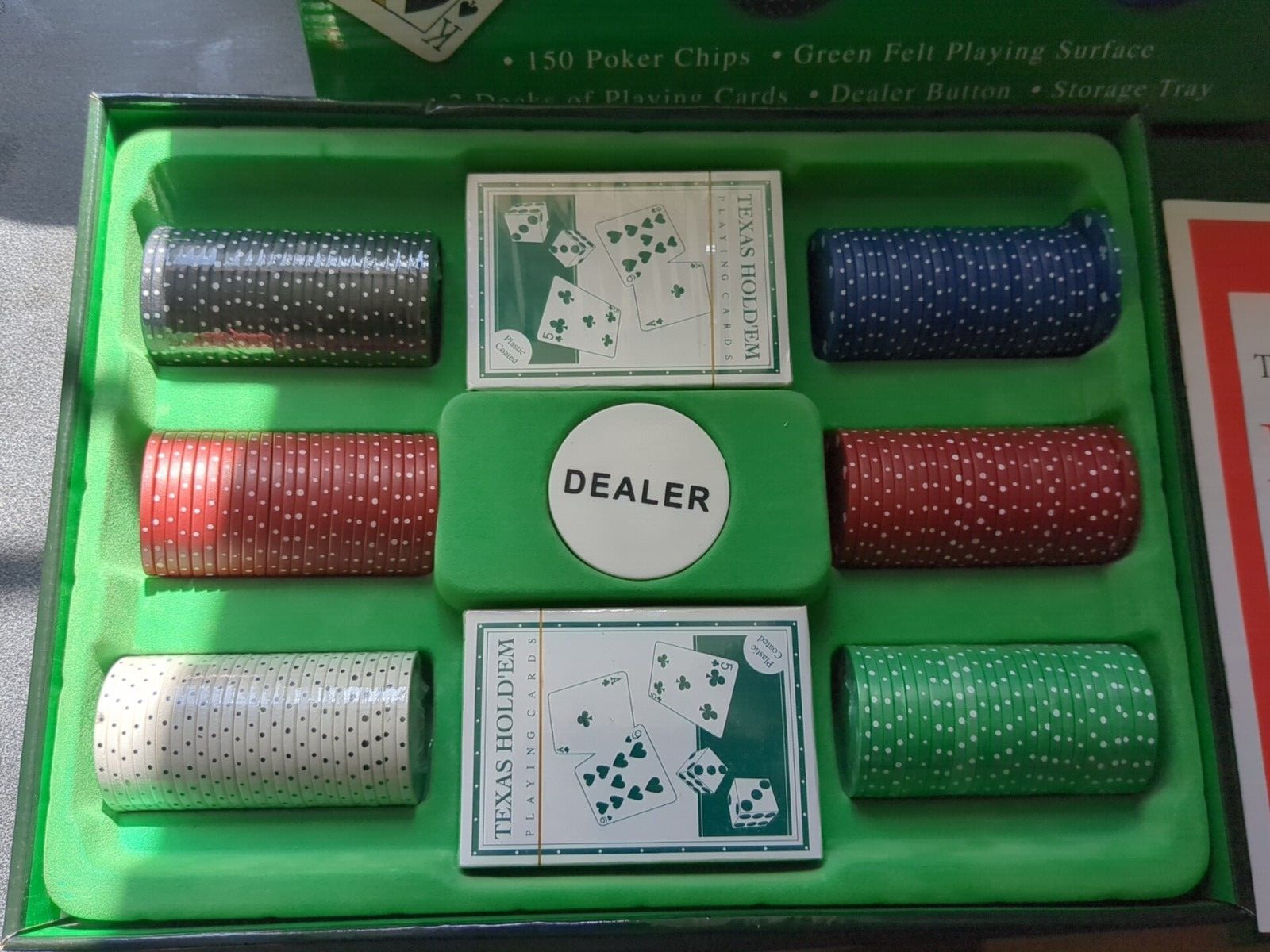 Texas hold em  casino style poker set used with free 1st class postage