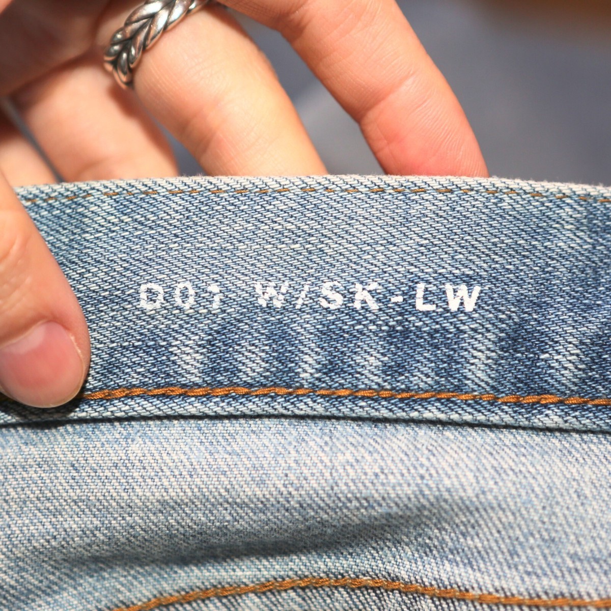 SAINT LAURENT - D01 W/SK-LW Slim Distressed Blue Denim Jeans