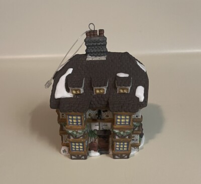 Dept. 56 Heritage Dickens Village Retired ''Sir John Falstaff Inn''