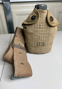 WW II US , Canteen Cover ~ baker and lockwood  Belt Vintage + 
