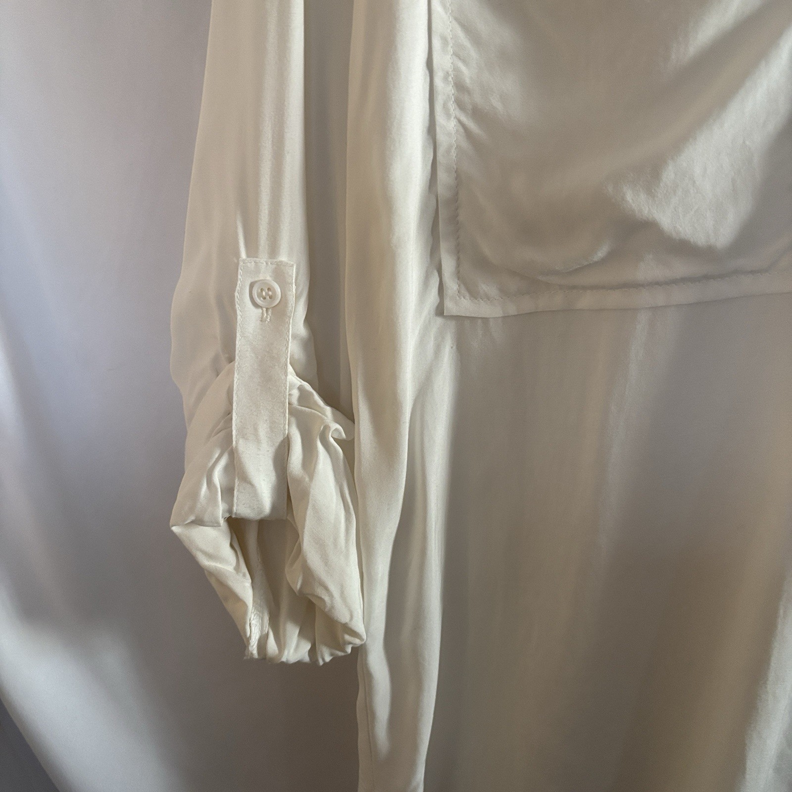 ZARA Basic White Button-Up V Collar Long/Roll-Up … - image 6