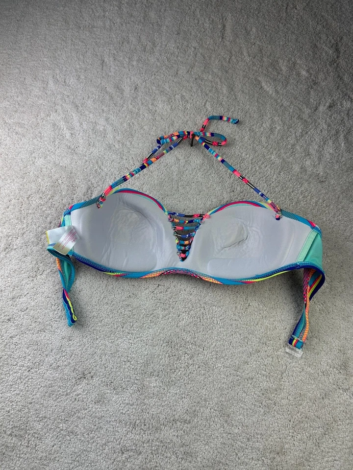 Top de bikini No Boundaries para mujer grande multicolor halter acolchado traje de baño con tiras Foto 3 de 4