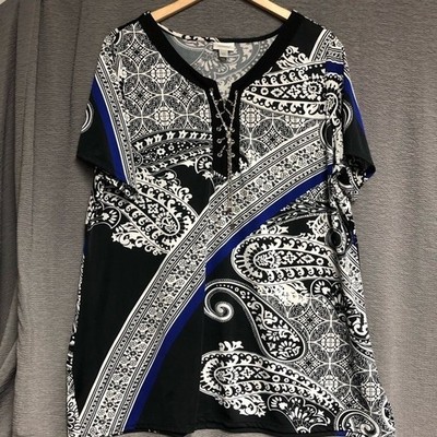 Avenue 18/20 chain lace up top black paisley with royal blue pattern