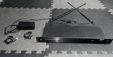 SHURE UA844SWB - Antenna  Distro System w. PS and Cables - FREE SHIPPING