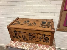 VTG WOOD STRAND QUALITY CHESTS WESTERN COWBOY TOY CHEST 30 X 15 1/2” DEEP X 13” 