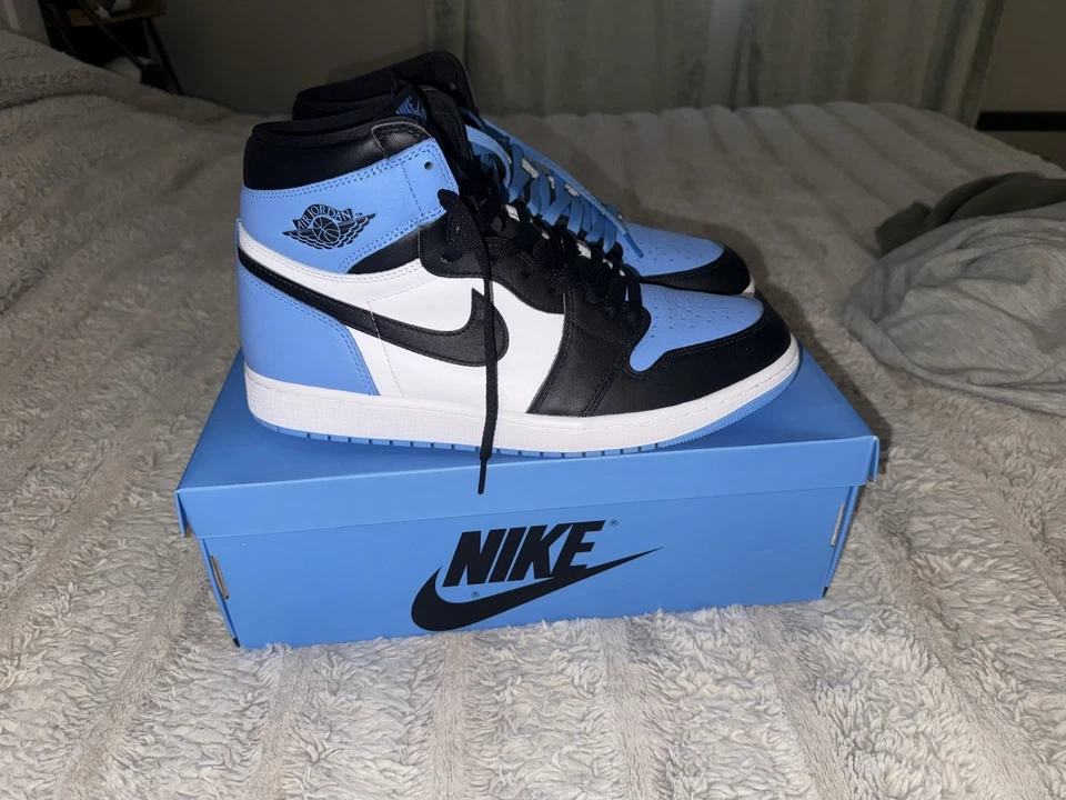 Größe 12 - Jordan 1 Retro OG High UNC Toe gebraucht einmal getragen mit Karton & zusätzlichen Schnürsenkeln - Bild 3 von 4