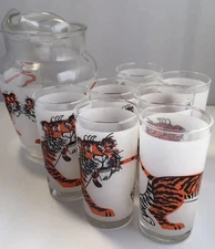 VTG ESSO FROSTED TIGER PITCHER W/7 DRINK GLASSES Put A Tiger In Your Tank