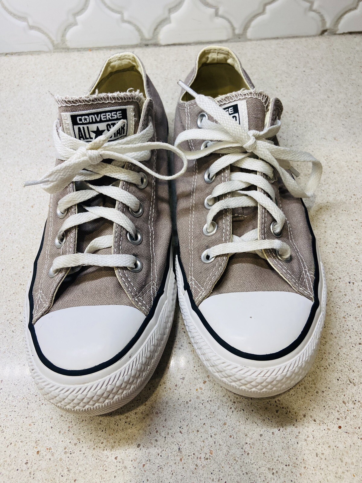 Converse All Star Shoes Sz 7.5 Men 9.5 