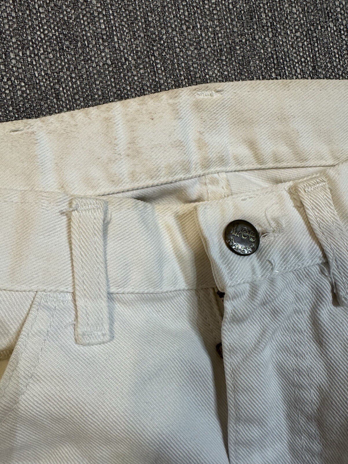 Picture 9 of 24