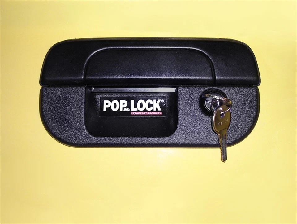 Bloqueo de puerta trasera manual con mango negro Pop & Lock para Toyota Tacoma 95-04 - PL5100 Foto 3 de 3