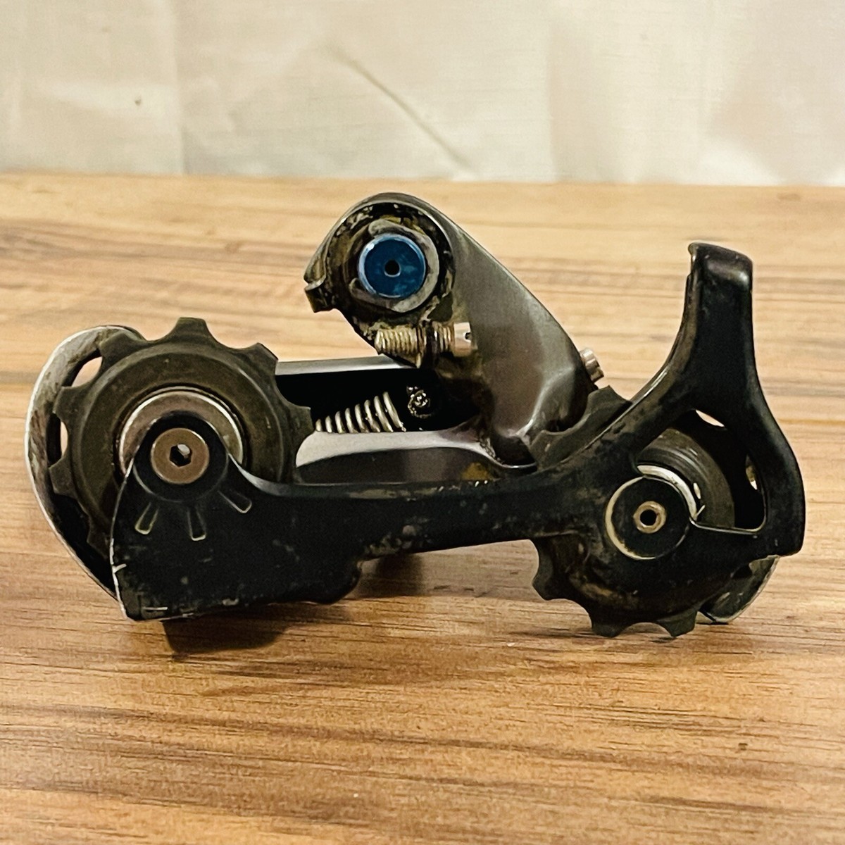 Shimano XTR RD-M950 Rear Derailleur 8 Speed Short Cage Blue Shimano XTR RD-M950 Rear Derailleur 8 Speed Short Cage Blue