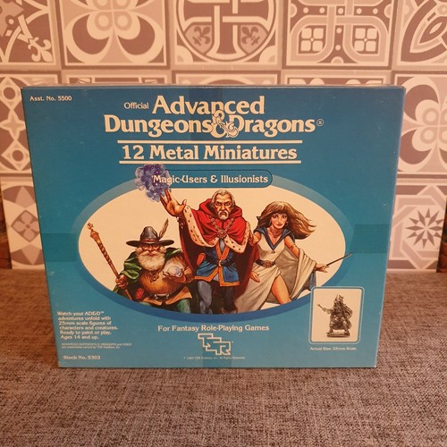 TSR AD&D 12 Metal Miniatures - Boxed - Magic Users & Illusionists - Complete
