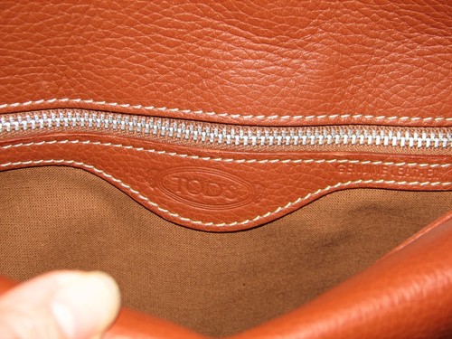 Tods luxurious British tan leather satchel - Picture 9 of 11