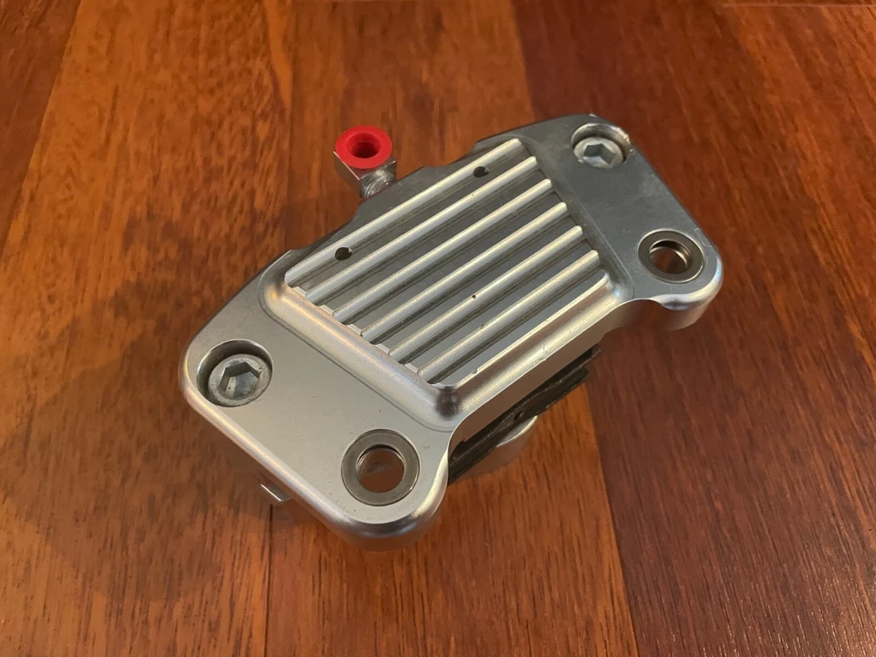 Pinza de freno trasera de aluminio GMA Harley Davidson personalizada Billet Foto 3 de 4