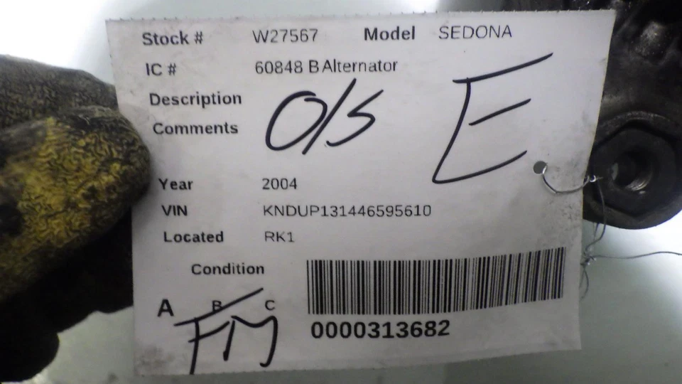 Alternador KIA SEDONA 04 Foto 2 de 4