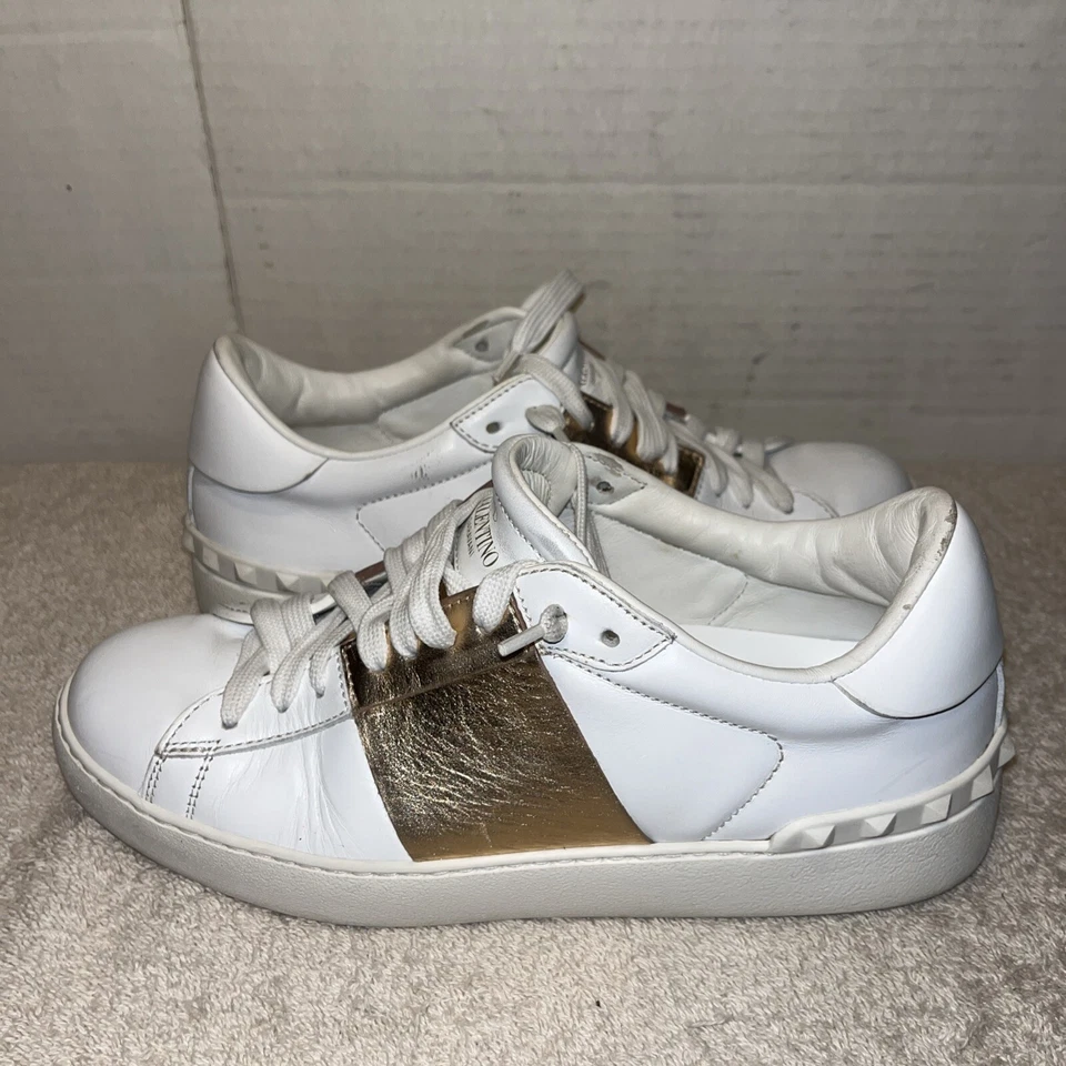 Valentino Garavani Rockstud Low Top Sneakers women Size 39 US 9 - Image 3 of 4
