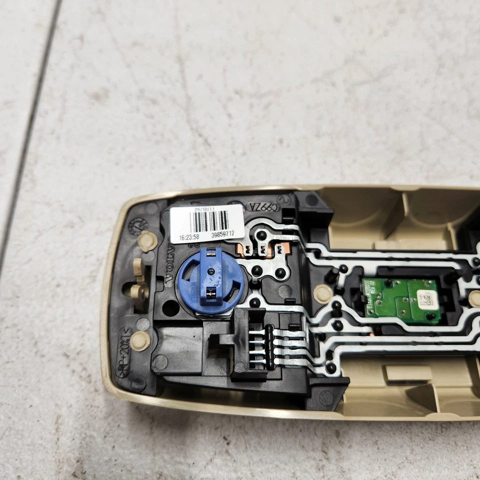 11-13 Volvo S60 Overhead Reading Dome Light Lamp Assembly OEM 39859712 - Image 4 of 4