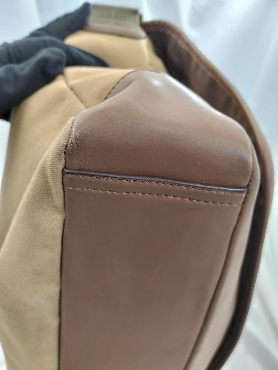 Coach F70829 Messenger Bag image 6