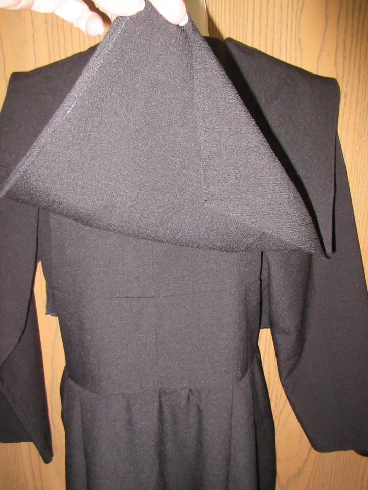 HANDMADE AMISH BLACK Plain cape dress 2 aprons bonnet costume pullover b42" w35" - Image 3 of 4