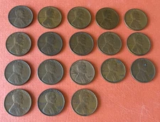 Very Old Well Circulated Early Lincoln Wheat Cent Group  26 Different Year/Mints