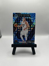 Panini Mosaic - City Edition Nikola Jokić #275 Reactive Blue Mosaic Prizm