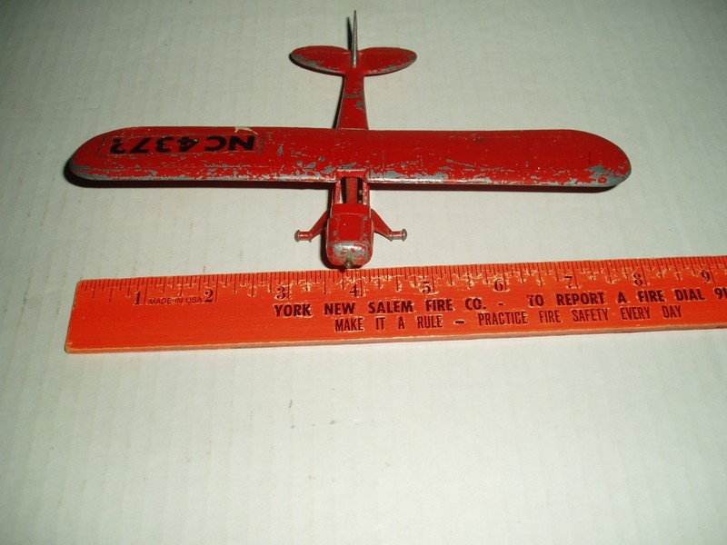 vintage Hubley 433 Piper Cub metal Plane Lancaster Pa