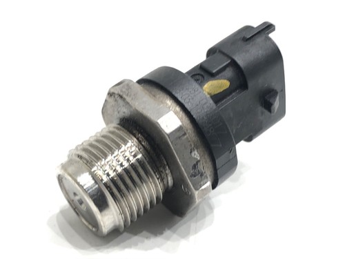 BOSCH 0281007017 Kraftstoffdrucksensor FIAT TIPO Kombi 1 Stück