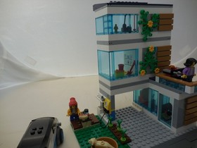 Lego City 60291 Family House & 60150 City Pizza Van both for 1 price