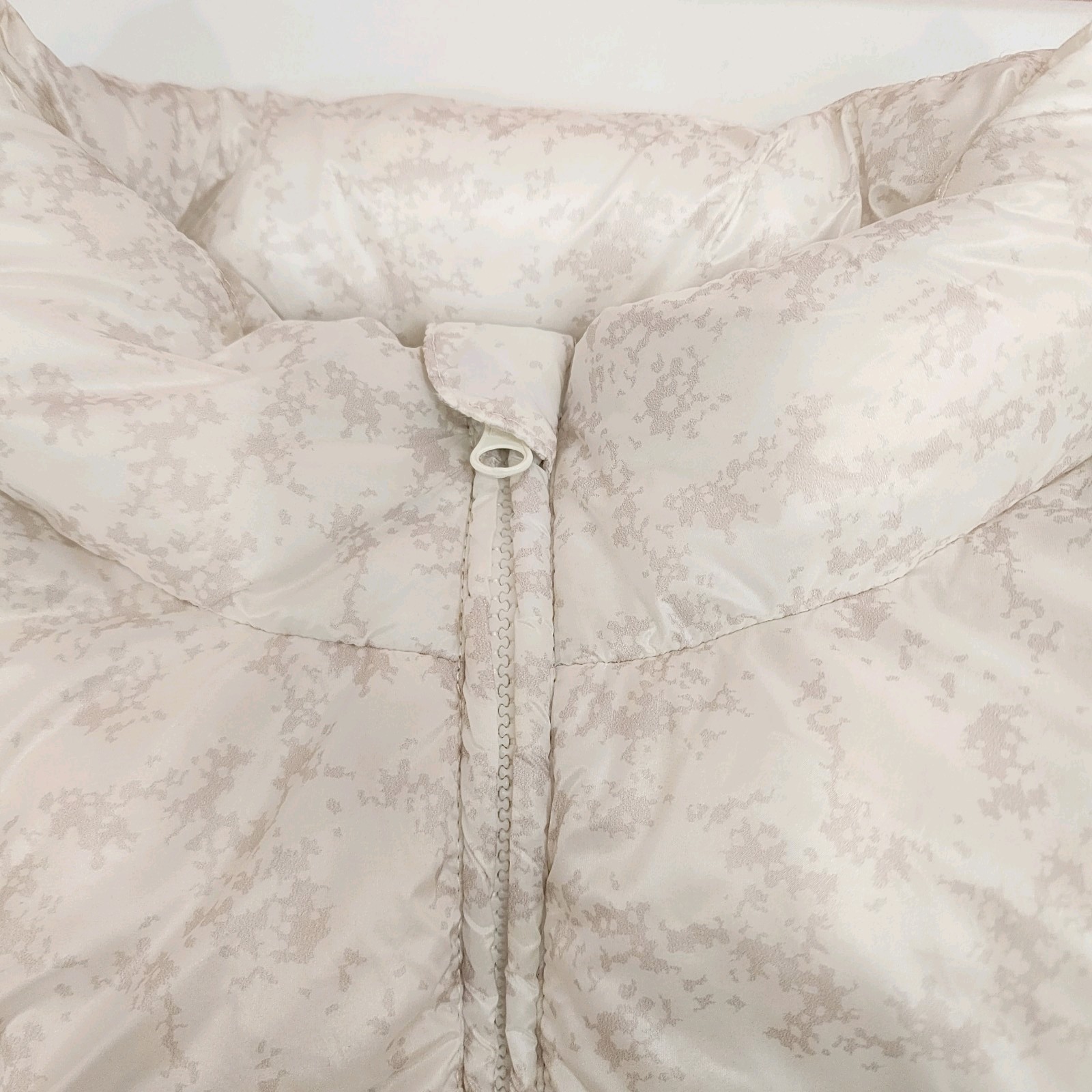 Fabletics 1X  Essentials Bone Elliot Puffer Vest … - image 8