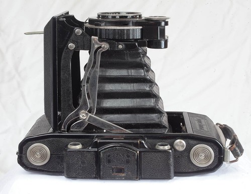 Zeiss Super Ikonta C 6x9 10.5 4.5 Carl Zeiss Jena Compur Rapid .6x9 120 film - Picture 2 of 9